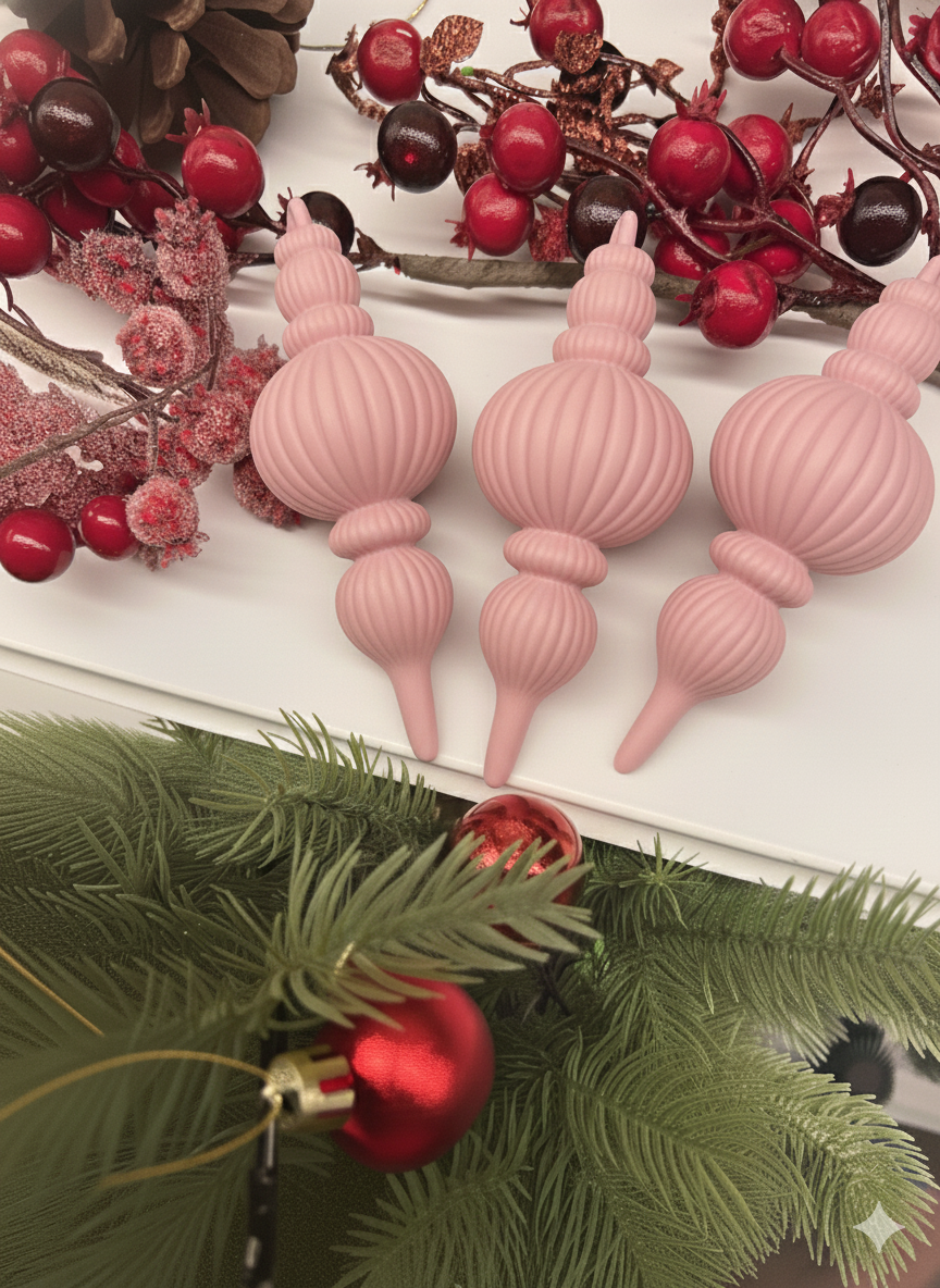 Trzy Świąteczne Bombki