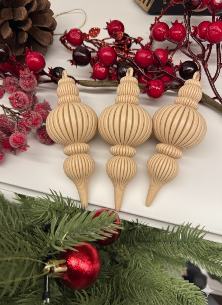 Trzy Świąteczne Bombki