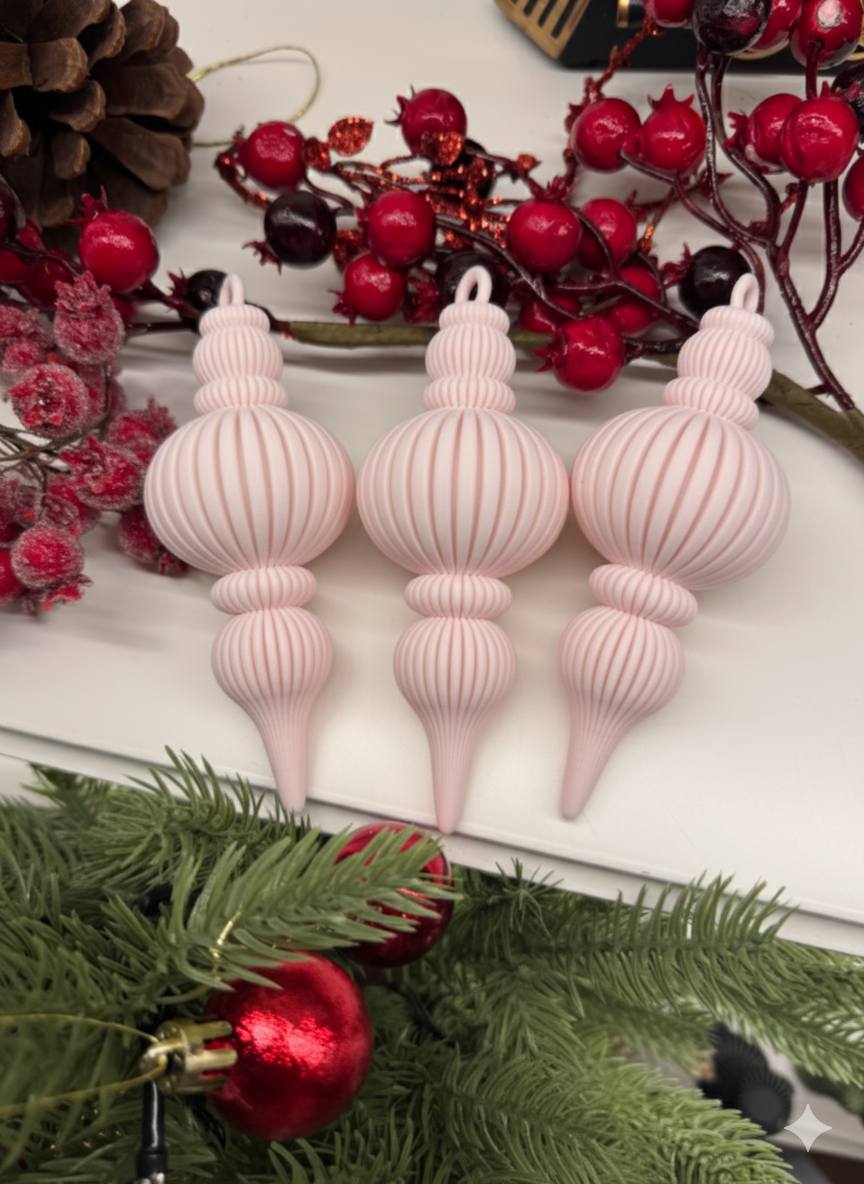 Trzy Świąteczne Bombki